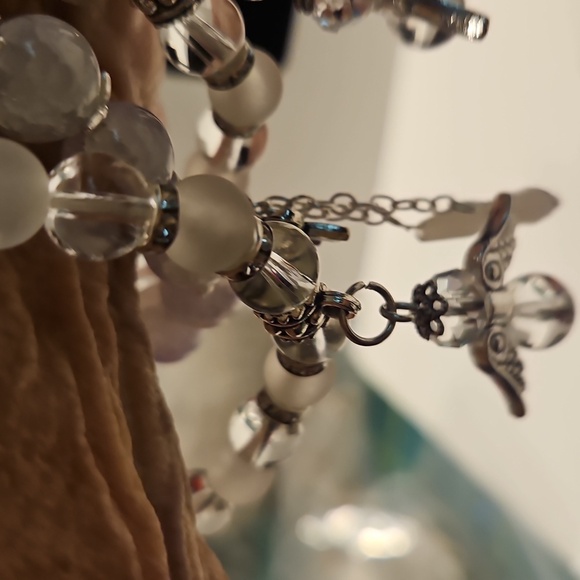 3 Lavender Tone, White & Clear Beads w/ Silvertone Accents Stretch Bracelets. - Picture 13 of 14